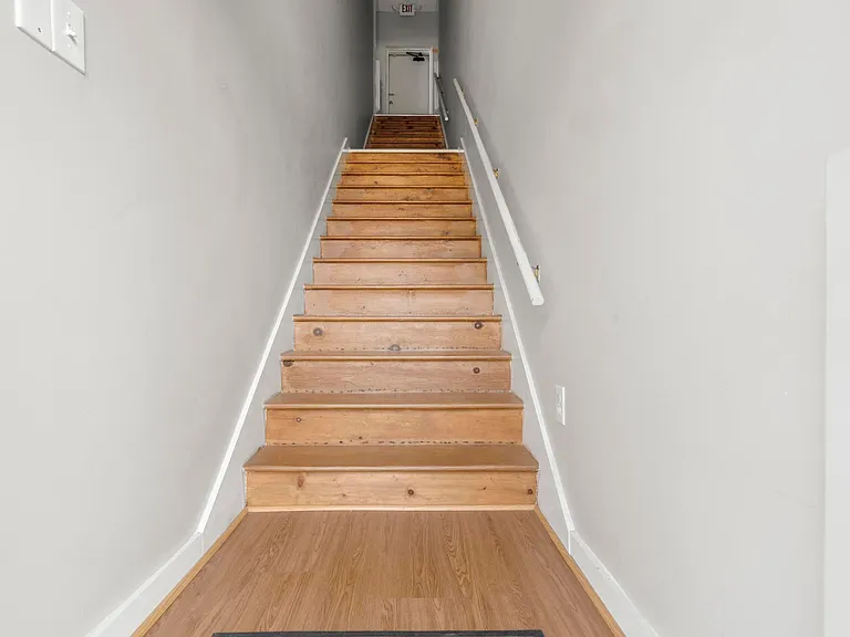 151 Meadow St #6 — Photo 19