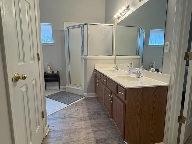 6868 Show Boat Ln — Photo 4