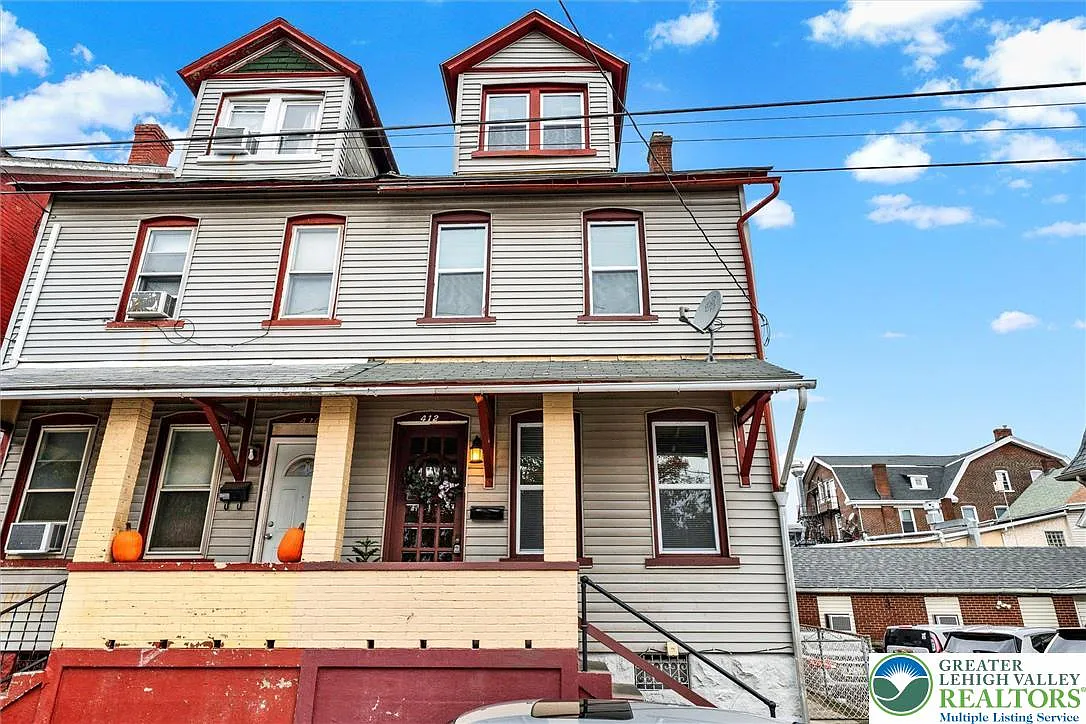 412 Atlantic St photo 1