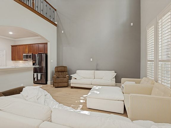 3rd image of 1600 Abrams Rd APT 23