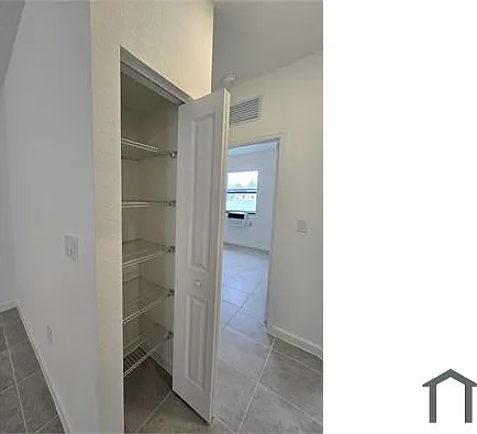 2444 SE 29th St — Photo 12