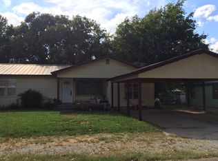 1403 Sekera Ave, Prague, OK 74864