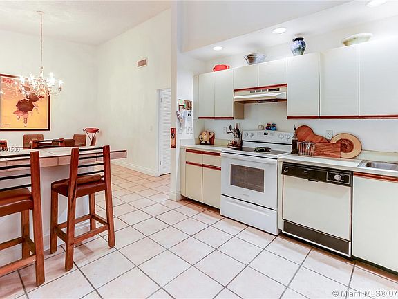 5th image of 21236 Harbor Way APT 276-27