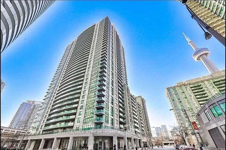 19 Grand Trunk Cres #1601 — Photo 1