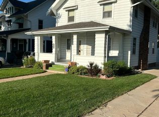 1329 S 36th St, Omaha, NE 68105