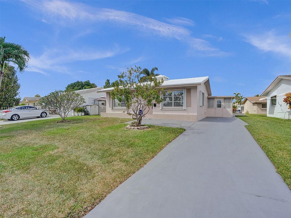 1st image of 4719 Mainland Dr