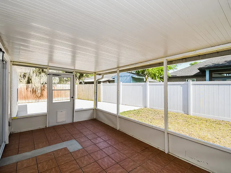 5462 Catspaw Ln — Photo 9