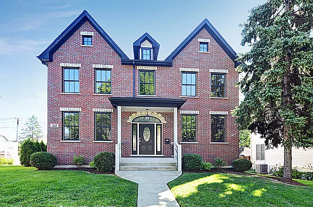 33 S Thurlow St photo 1