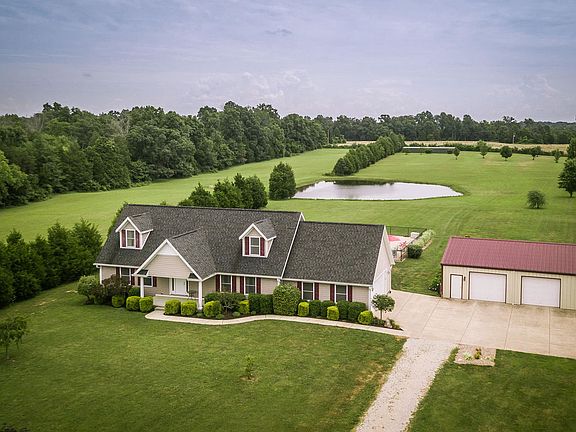2nd image of 210 Shalimar Ln