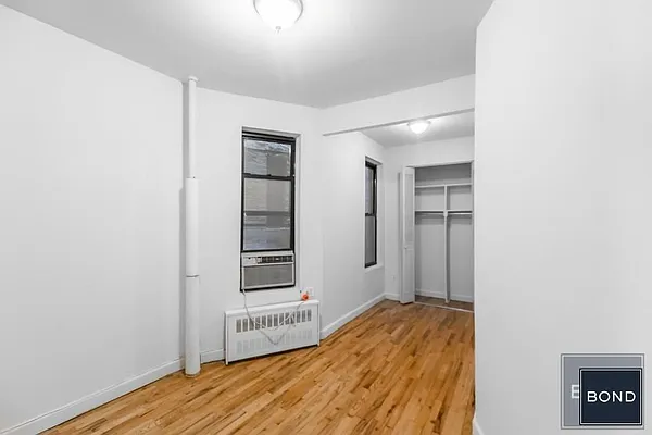 Rented by Bond New York | media 11