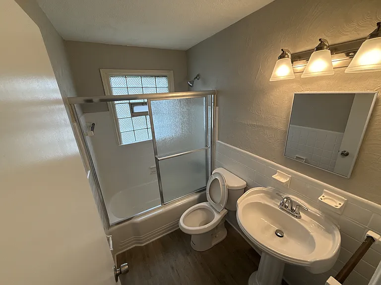 7441 Calvin Ave — Photo 16