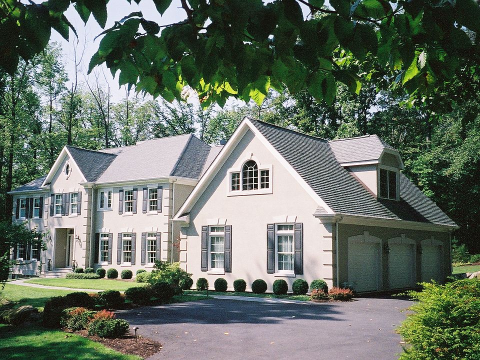 3 Car Garage
