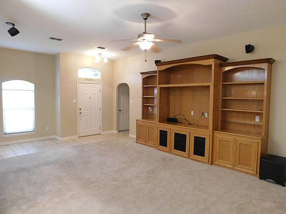 4th image of 3201 Nacogdoches Dr