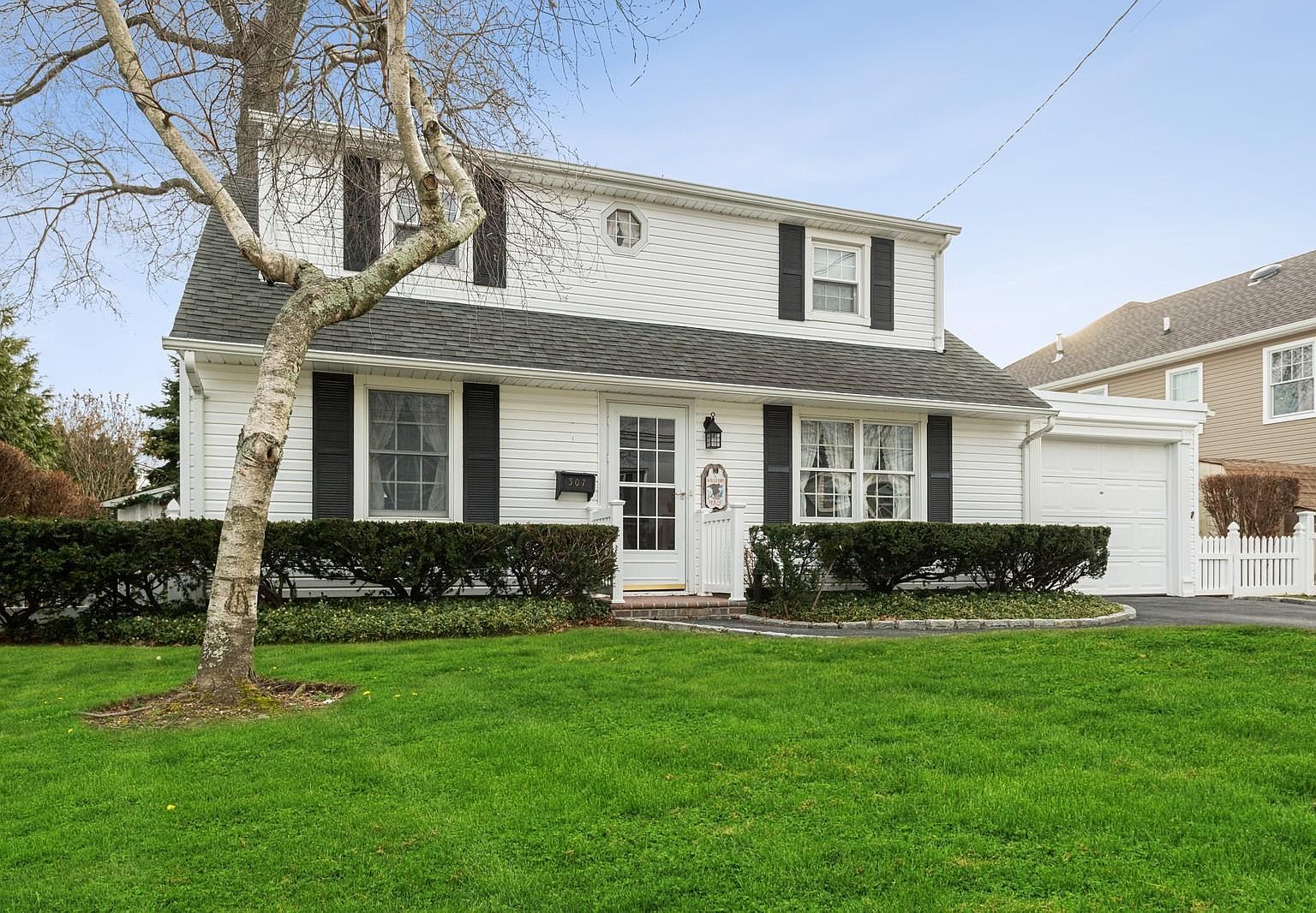 307 Brendan Ave, Massapequa, NY 11758 Zillow