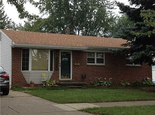 1st image of 32143 Harvard St