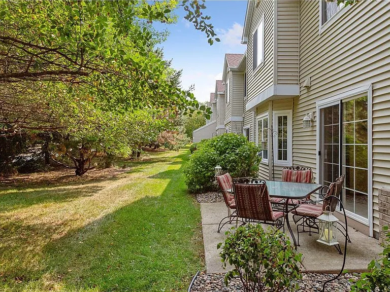 Greenhaven Ln — Photo 4