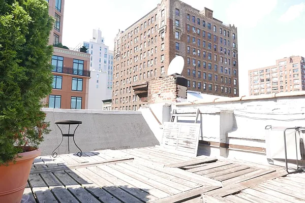 Rented by JK Dansar Corp | media 64