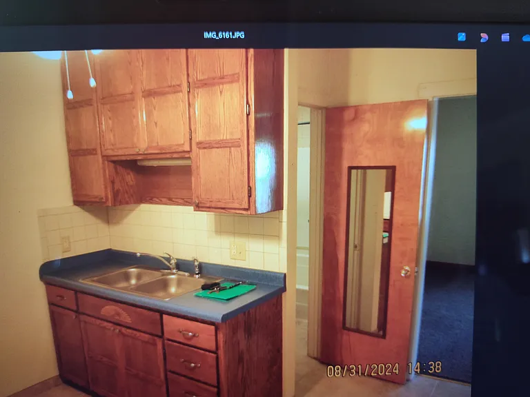 605 Bremer St #A — Photo 3