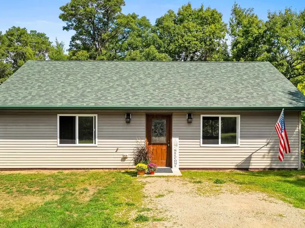 W10048 Terri Ln, Crivitz, WI 54114
