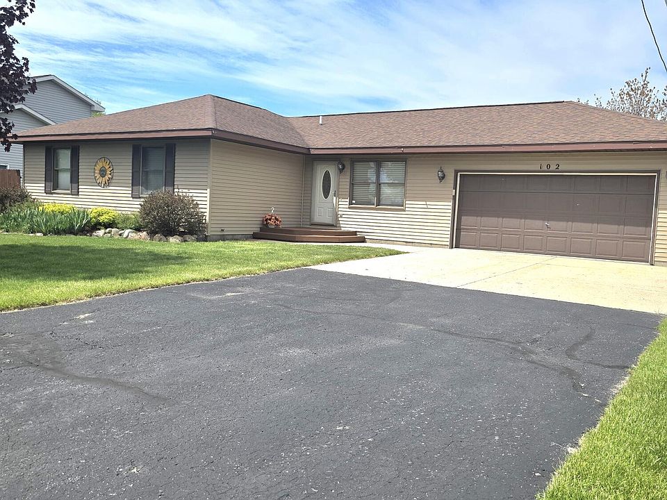 1st image of 102 Dockside Dr