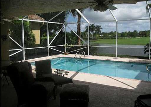 2nd image of 10818 Greenbriar Villa Dr