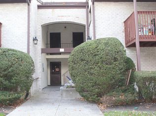 8 Secora Road #J-4, Monsey, NY 10952