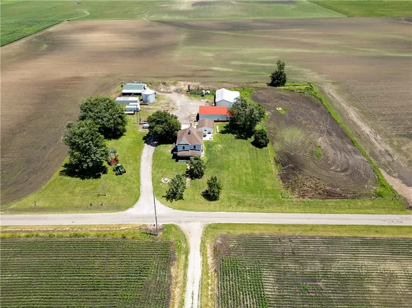 26011 N 1850 East Rd, Bismarck, IL 61814