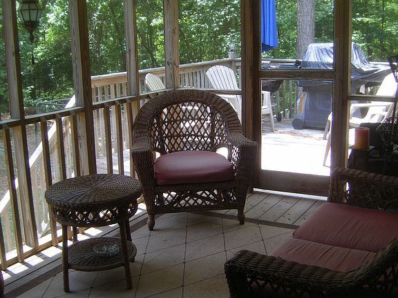 Wonderful Screened Rm