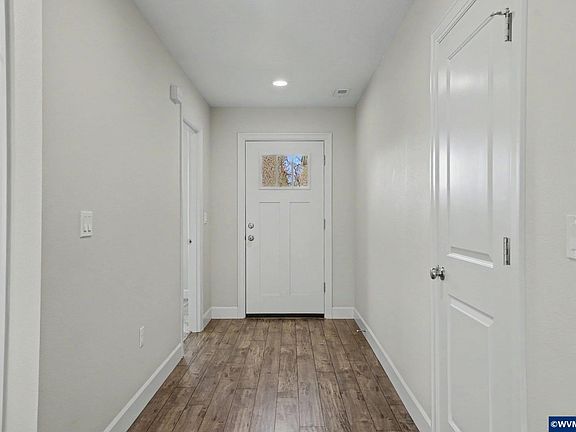 5th image of 7922 5th St SE