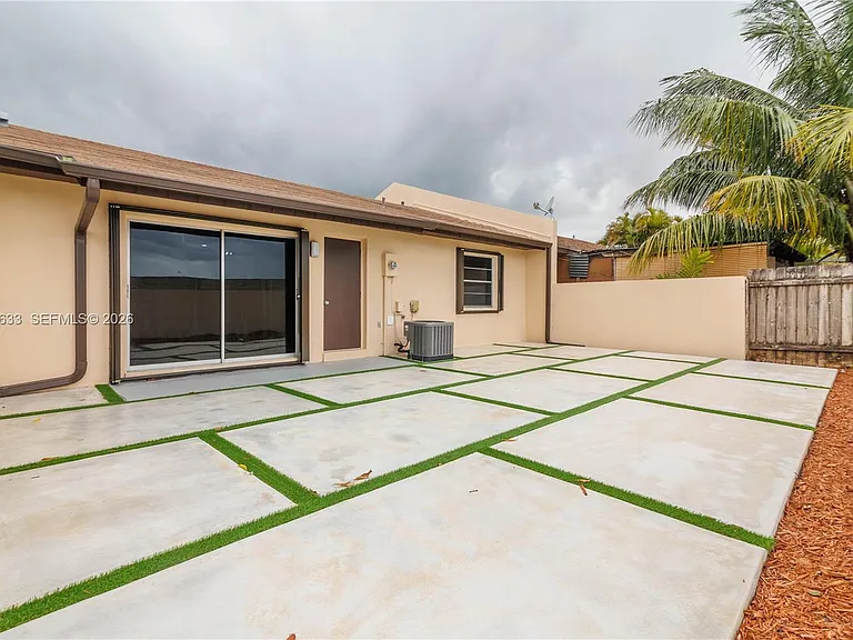 11903 SW 110th Street Cir E #11903 — Photo 37