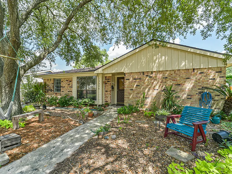 15326 E Fondren Cir — Photo 1