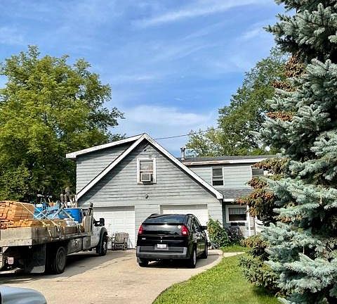 3rd image of 817 Lacas St