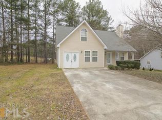 7037 Stonecreek Dr, Douglasville, GA 30134