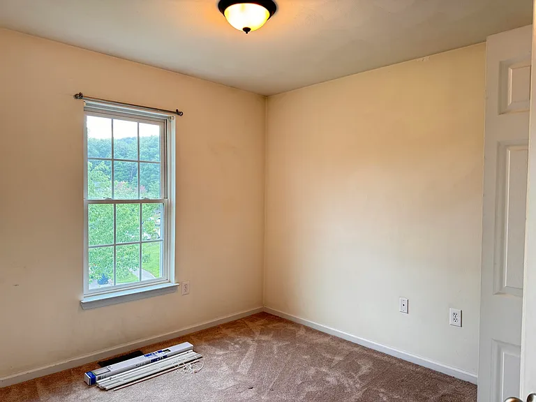 1122 Updike Rd SE — Photo 8