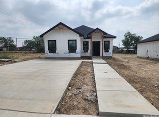2786 Rodriguez St, Eagle Pass, TX 78852