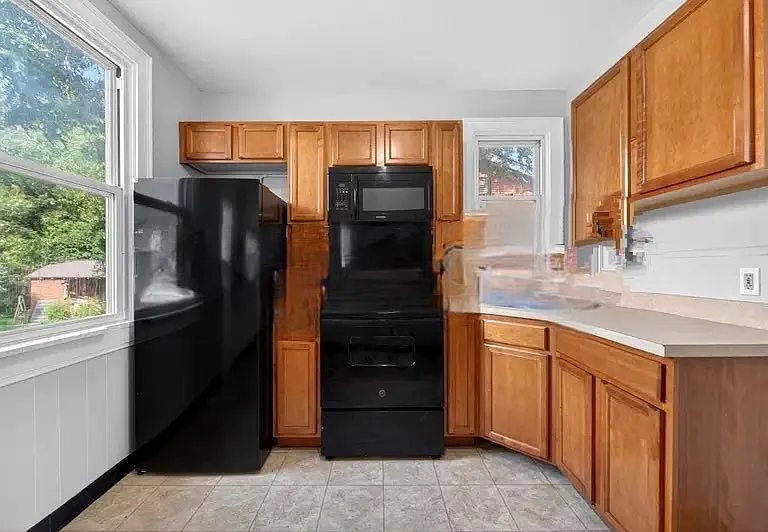 34 Lee Ave #2 — Photo 4