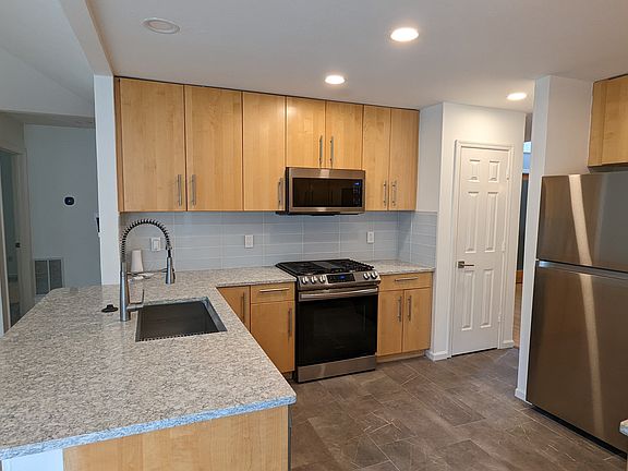 4th image of 11160 Amy Frances Ln