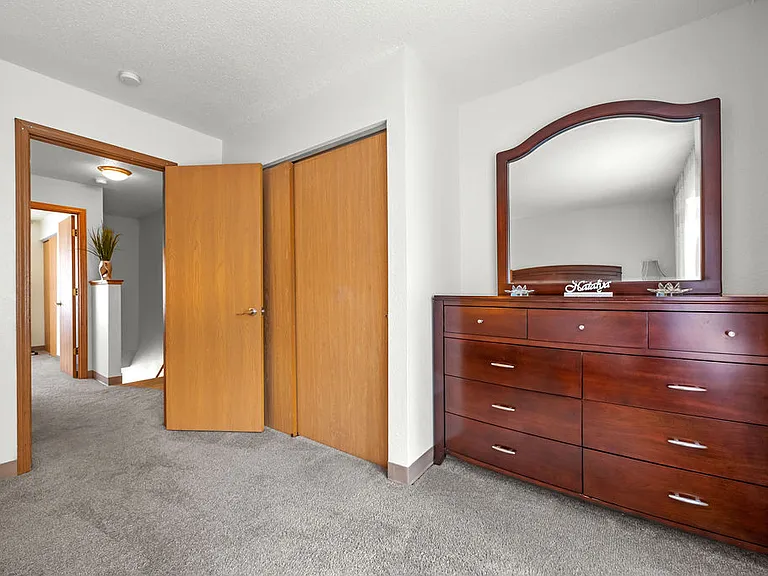 Chowen Bend Townhomes — Photo 13