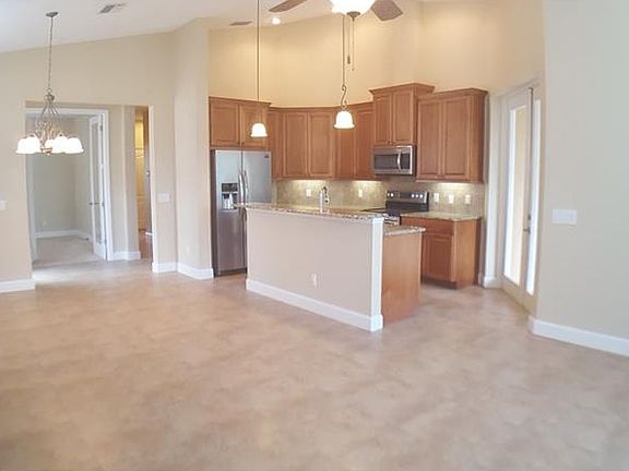 2nd image of 4560 Turnberry Cir #45