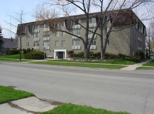 306 W Hampton Ave, Milwaukee, WI 53217