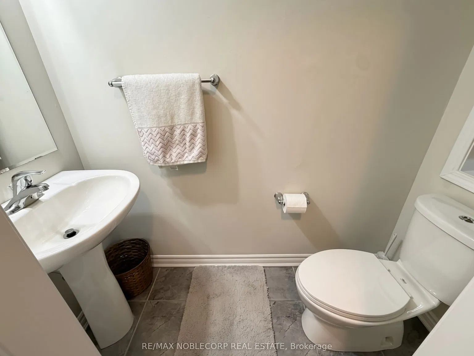 2 bed, $2,550 — Photo 4