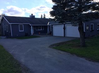 314 Lake Dr, North Bennington, VT 05257