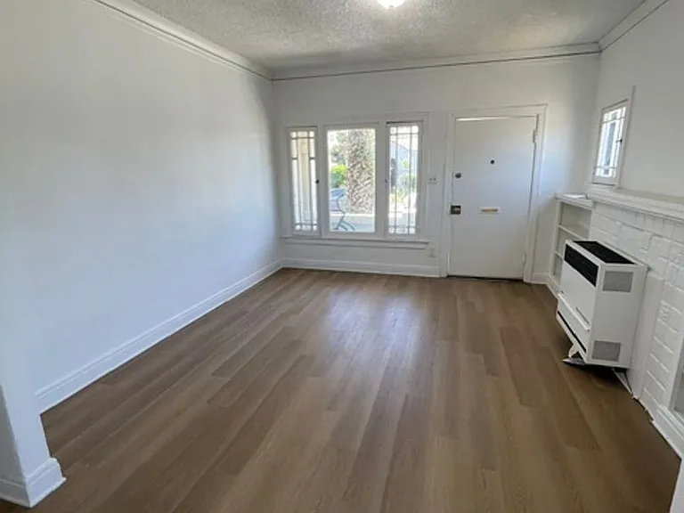 2229 Vineyard Ave — Photo 19
