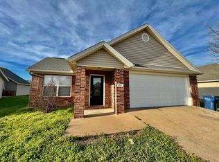 1203 E Freedom, Siloam Springs, AR 72761