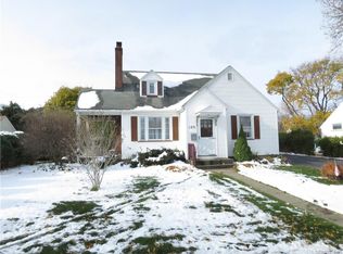 123 Nantucket Rd, Rochester, NY 14626