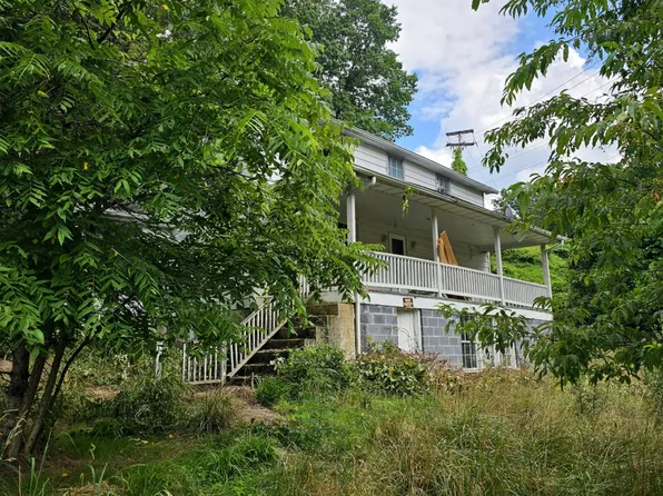 2230 Cleveland Rd, Cleveland, VA 24225