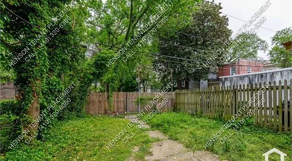 400 Calvin Ave — Photo 6