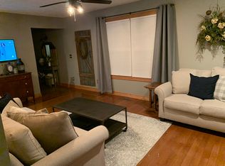 1301 Beacon Hill Ct, Normal, IL 61761