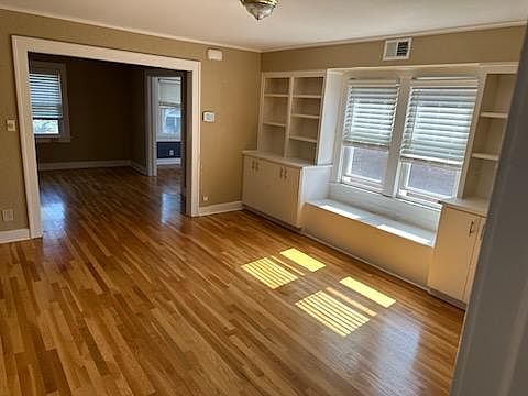 5th image of 4232 Holly St APT 2