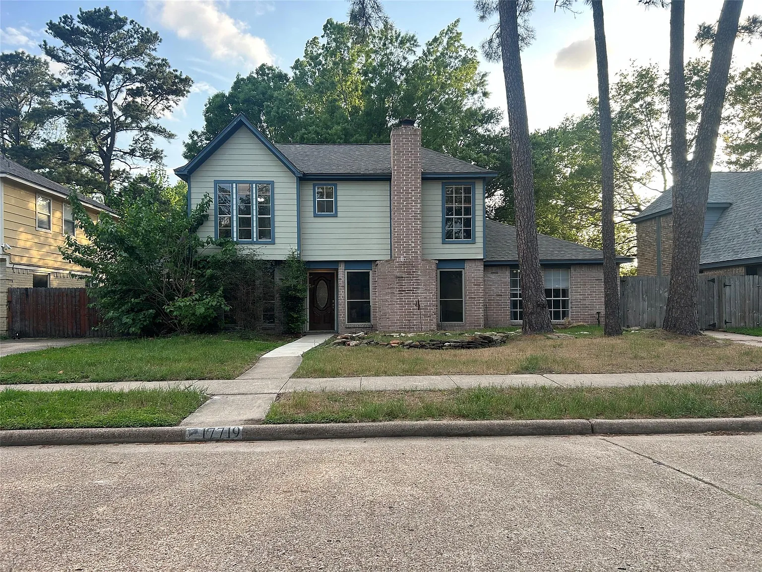 4 bed, 2.5 bath, 2227 sqft, $2,750 — Photo 2